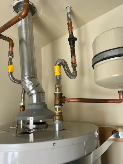 Water heater installation and plumbing repair in Howard Street